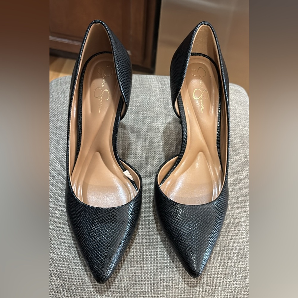 *like new* Jessica Simpson Pumps